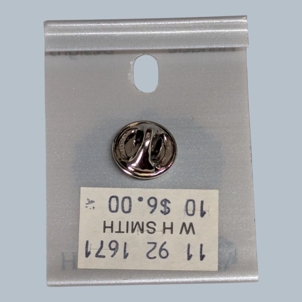 Las Vegas Howling Coyote Hat Lapel Pin Cactus Moon - Picture 2 of 2